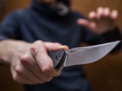 В Харьковской области пьяный рецидивист пытался убить знакомого в гараже