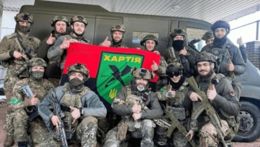 Украинец из-за границы оплатил трансфер 25 колумбийских бойцов для харьковского корпуса "Хартия" - Бутусов