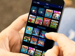 Проиграл деньги соседа в онлайн-казино: на Харьковщине военный обокрал пенсионера