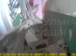 Під завалами лунав гімн: у мережі показали перші хвилини "прильоту" по Харкову
