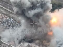 Оборонці показали успішне знищення будівлі з окупантами поблизу Вовчанська