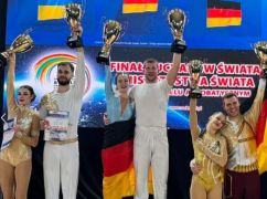 Харьковчанки стали чемпионками этапа Кубка мира по акробатическому рок-н-роллу в Кракове