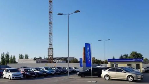 Столица далеко впереди: сколько новых авто приобрели на Харьковщине