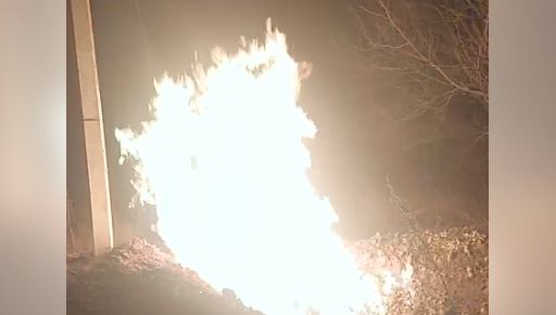 Харьковские газовики показали, как горят трубопроводы после российских обстрелов