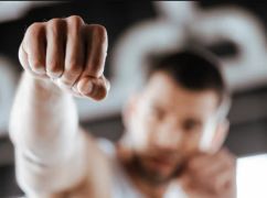 У Харківській області чоловік побив свою 86-річну тещу