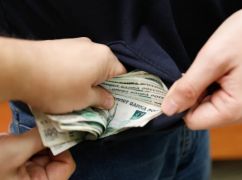 У Харкові злочинна організація шантажувала наркозалежних і отримала понад 10 млн грн &ndash; ДБР