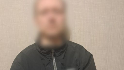 Погрожував ножем і вимагав гроші: на Харківщині затримали 46-річного зловмисника