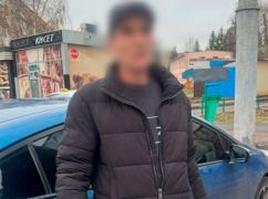 В Харькове задержали вора, который вынес технику и украшения из дома