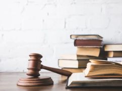 Харьковский суд вынес приговор преподавателю за вымогательство взятки со студента