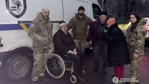 На Харківщині "Білі Янголи" евакуювали літнє подружжя та їхнього сина з інвалідністю із Купʼянського району