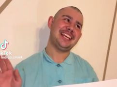 Харківський тіктокер поголив голову заради квартири від білоруського треш-стрімера