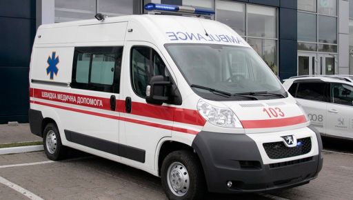 Разбирал во дворе боеприпас: В Харьковской области парень попал в больницу со взрывными травмами