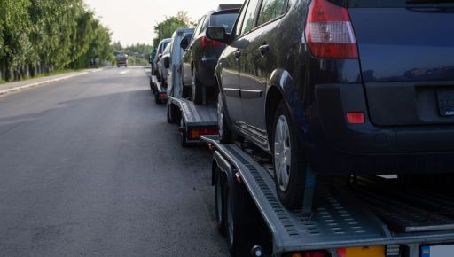 Розмитнення авто: які дані про машину критичні, а які - другорядні?