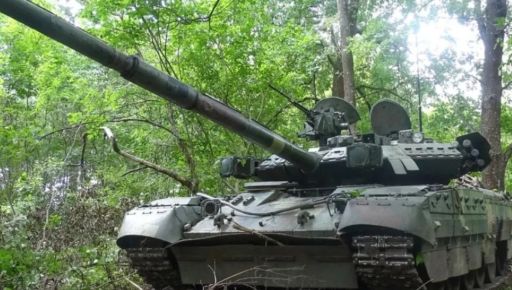 В Харьковской области Железная бригада выжгла укрытия и боевиков РФ: кадры с передовой