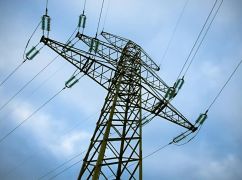 На Харківщині одночасно введені аварійні та погодинні відключення світла: деталі