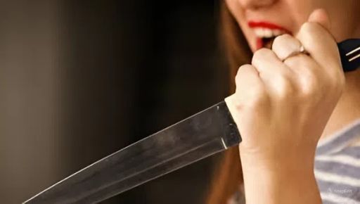 Хотіла видати за самогубство: у Харкові жінка жорстоко зарізала співмешканця