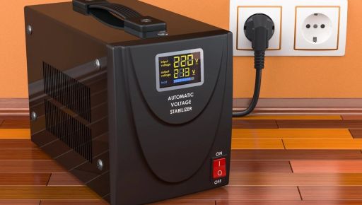 Стабілізатори напруги в Україні: як обрати надійний захист для електромережі