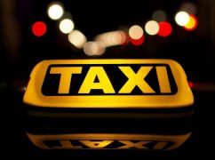 У Харківській області таксист із напарником обікрали військового на понад 250 тис. грн