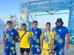 Спортсмены из Харьковщины взяли 4 медали всемирных соревнований по пляжной борьбе