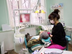 Около тысячи военных на Харьковщине получили бесплатные стоматологические услуги