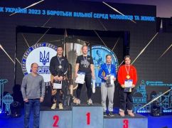 Харьковчане получили 5 медалей на соревнованиях по вольной борьбе