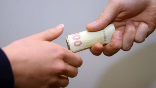 На Чугуївщині п'яний водій запропонував поліцейським 10 тис. грн хабаря