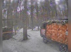 В Харьковской области "Шквалом" накрыло технику и укрытие россиян: видео